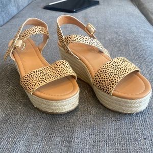 NWOT Cheetah print espadrille platform sandals